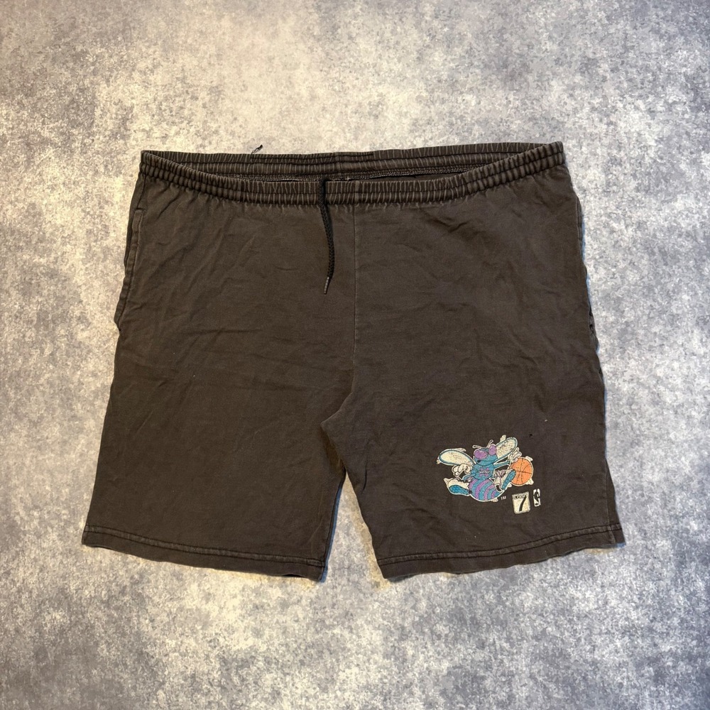 Vintage Logo 7 Charlotte Hornets NBA Shorts Mens Medium Black Cotton Made in USA